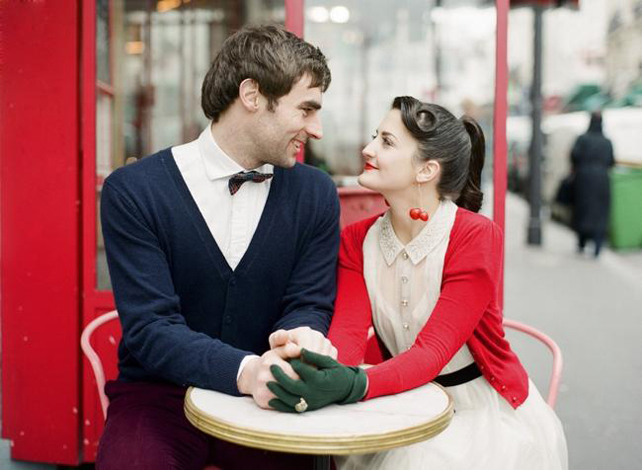 Утепляемся: кардиганы и свитеры в свадебном образе 