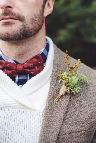 Утепляемся: кардиганы и свитеры в свадебном образе 