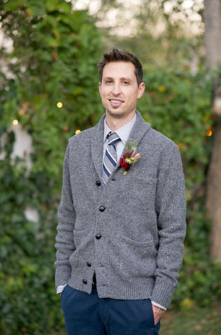 Утепляемся: кардиганы и свитеры в свадебном образе 