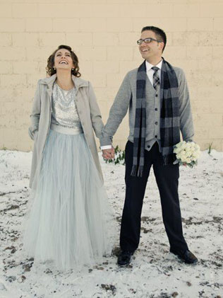 Утепляемся: кардиганы и свитеры в свадебном образе 