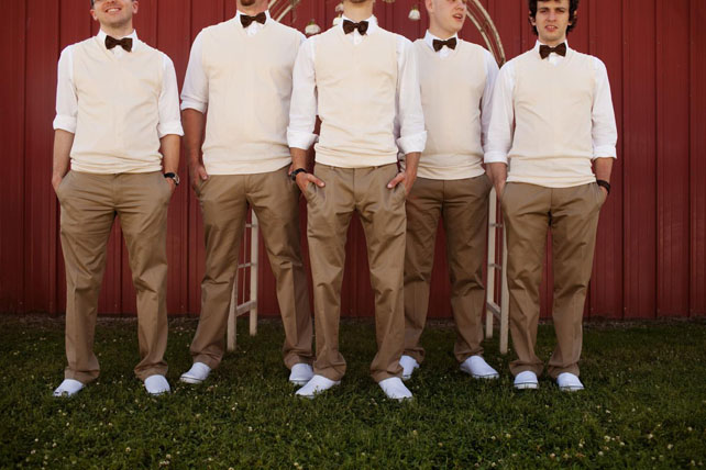 Утепляемся: кардиганы и свитеры в свадебном образе 