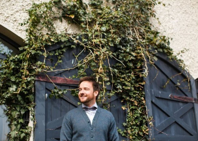 Утепляемся: кардиганы и свитеры в свадебном образе 