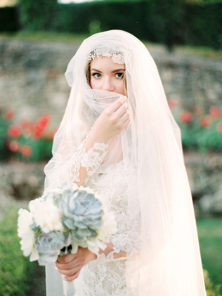 40 образов: роскошь классической длинной фаты 