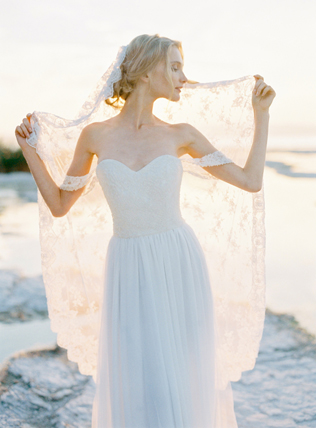 40 образов: роскошь классической длинной фаты 