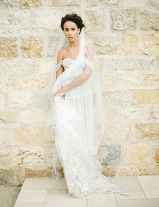 40 образов: роскошь классической длинной фаты 