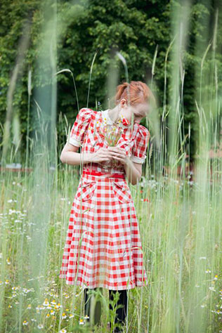 Свадьба в деталях: клетка виши, невеста в клетчатом платье