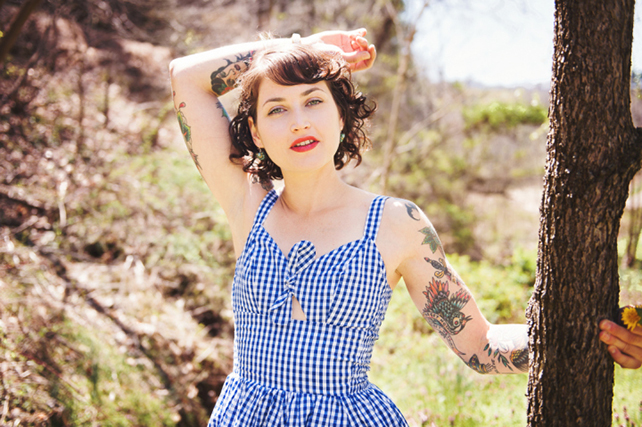 Свадьба в деталях: клетка виши, невеста в клетчатом платье