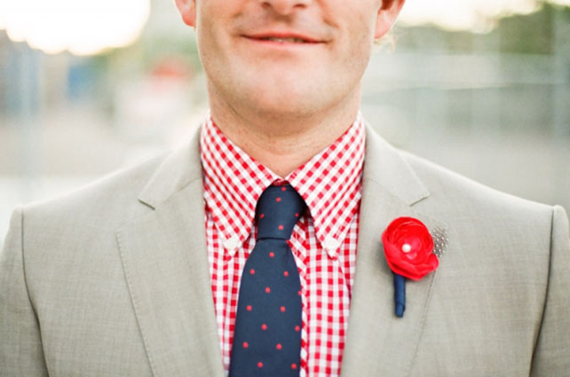 Свадьба в деталях: клетка виши, образ жениха