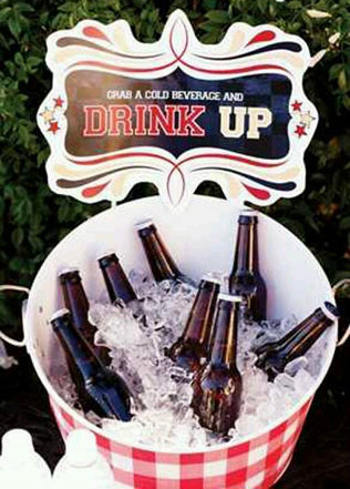 Свадьба в деталях: клетка виши, напитки