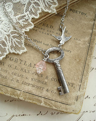 ключики в декоре свадьбы, бижутерия невесты