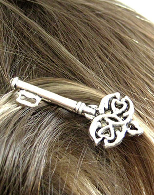 ключики в декоре свадьбы, бижутерия невесты