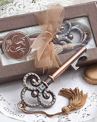 ключики в декоре свадьбы, бонбоньерки