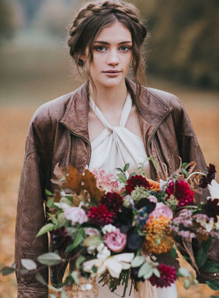 Лучшие идеи: кожаные детали для осенней свадьбы 