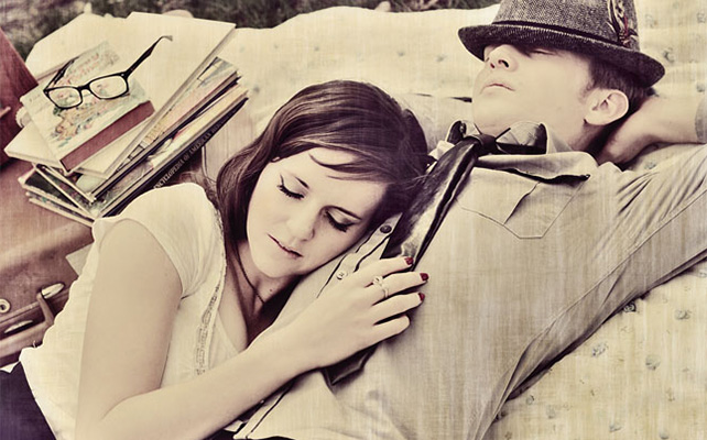 Обнималки жениха и невесты на природе 