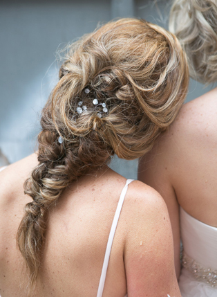 Косы и плетения: 80 летних причесок для невест 