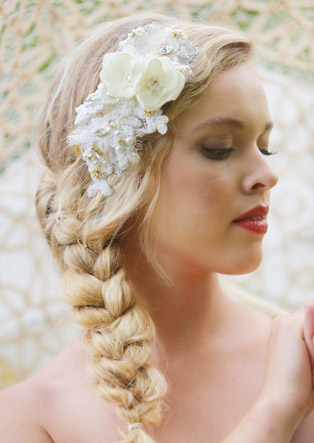 Косы и плетения: 80 летних причесок для невест 