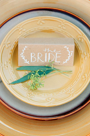 Крафт-бумага: 40 идей для свадебного вдохновения 