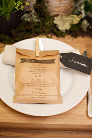 Крафт-бумага: 40 идей для свадебного вдохновения 