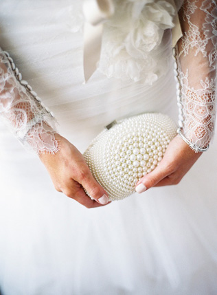 Выбор The-wedding.ru: самые красивые клатчи для невест 