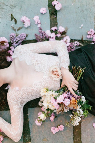 Кристалломания: оттенки аметиста для свадьбы мечты 