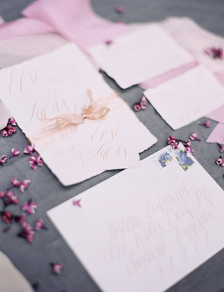 Кристалломания: оттенки аметиста для свадьбы мечты 