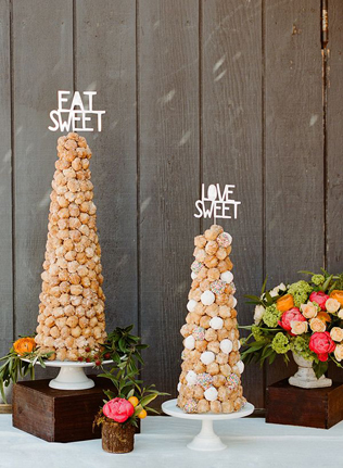 Крокембуш: 26 вариантов для изысканной свадьбы 