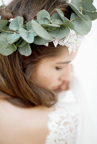 Кружево в декоре свадьбы - образ невесты, венок невесты