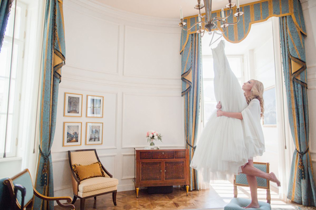 Ledentsova Wedding Agency 