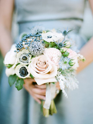 Леденящий иней: свадьба в голубых тонах 