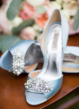 Леденящий иней: свадьба в голубых тонах 