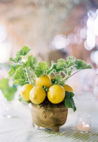 Свадьба в деталях: яркие лимоны для декора 
