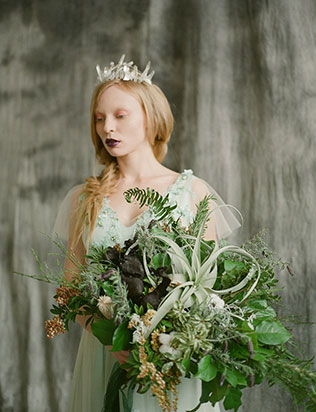 Необычный образ невесты: лесные эльфы, украшение прически короной
