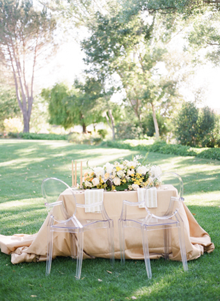 Lucite: 30 идей для декора летней свадьбы  