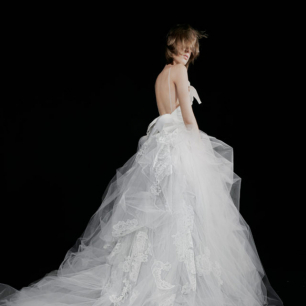 Индивидуальность превыше всего: коллекция Веры Вонг осень 2022