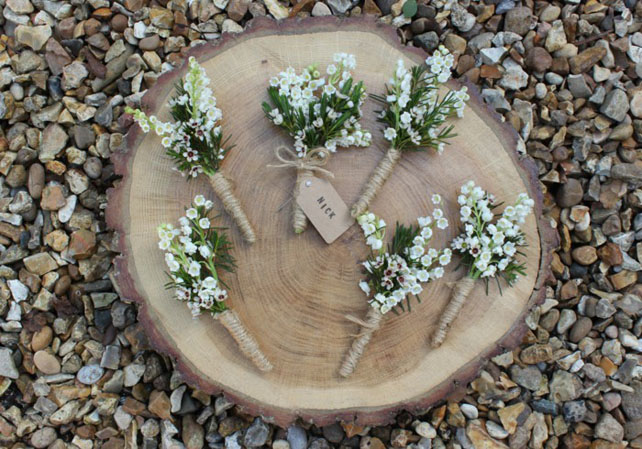 Майские ландыши: букеты для невест и бутоньерки для женихов 