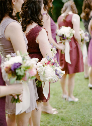 Marsala Party: 64 идеи для атмосферной свадьбы 