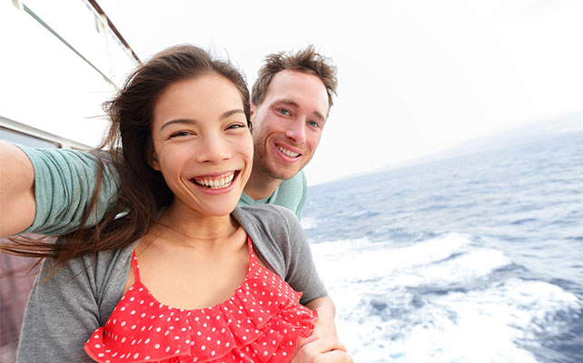 селфи пары со свадебного путешествия