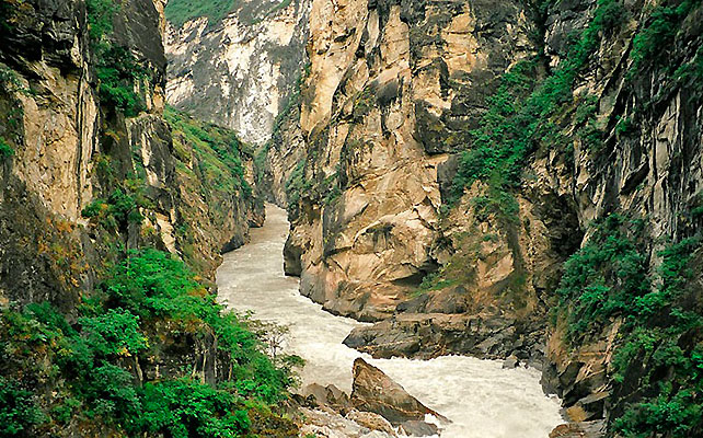 Ущелье Прыгающего Тигра