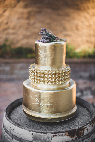 Мерцание золота: 80 идей для свадьбы мечты, свадебный торт