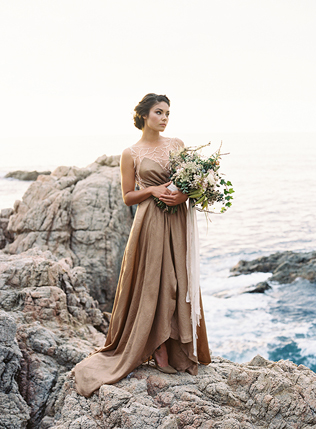 Мерцание золота: 80 идей для свадьбы мечты, платье невесты 