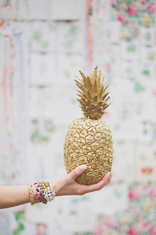Мерцание золота: 80 идей для свадьбы мечты, ананас