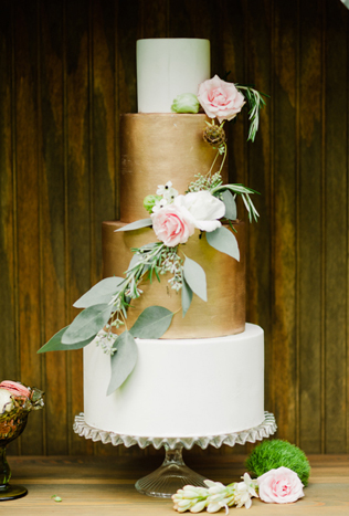 Мерцание золота: 80 идей для свадьбы мечты, свадебный торт