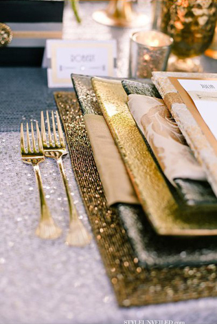 Мерцание золота: 80 идей для свадьбы мечты, сервировка стола
