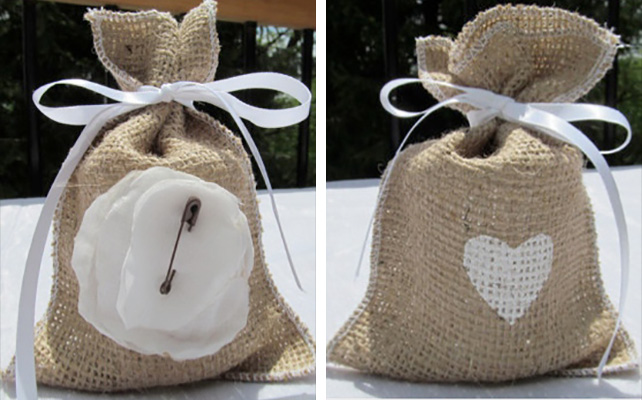 Подарки для гостей из мешковины