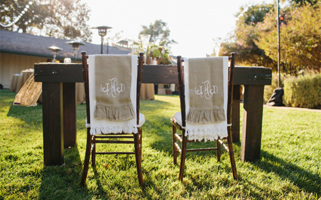 Мешковина в декоре стульев