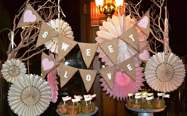 Флажки для фотосессии из мешковины