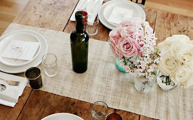 Скатерть из мешковины на свадьбе