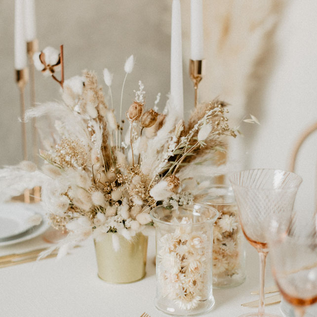 Сухоцветы на свадьбе – идеальная осенне-зимняя флористика