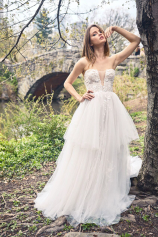 Коллекция свадебных платьев Monique Lhuillier весна 2018 