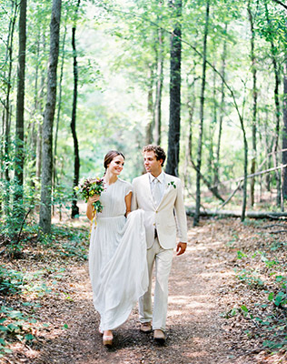 Must have свадебной фотосессии 2015: фотосессия в лесу - The-wedding.ru